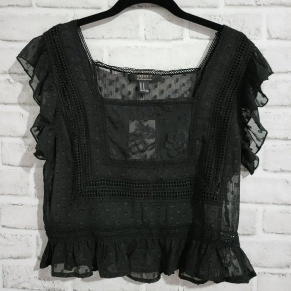 Forever 21 Tops - FOREVER 21 NWT Black Embroidered Floral Blouse, Size M.